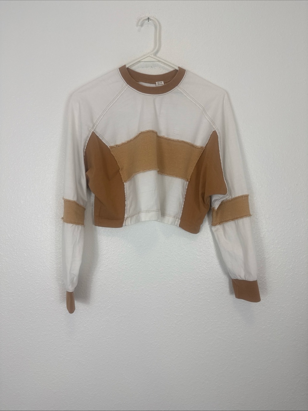BDG White & Tan Colorblock Cropped Pullover Cotton Blend XS